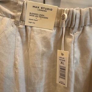 Max Studio Light Beige Linen Trousers